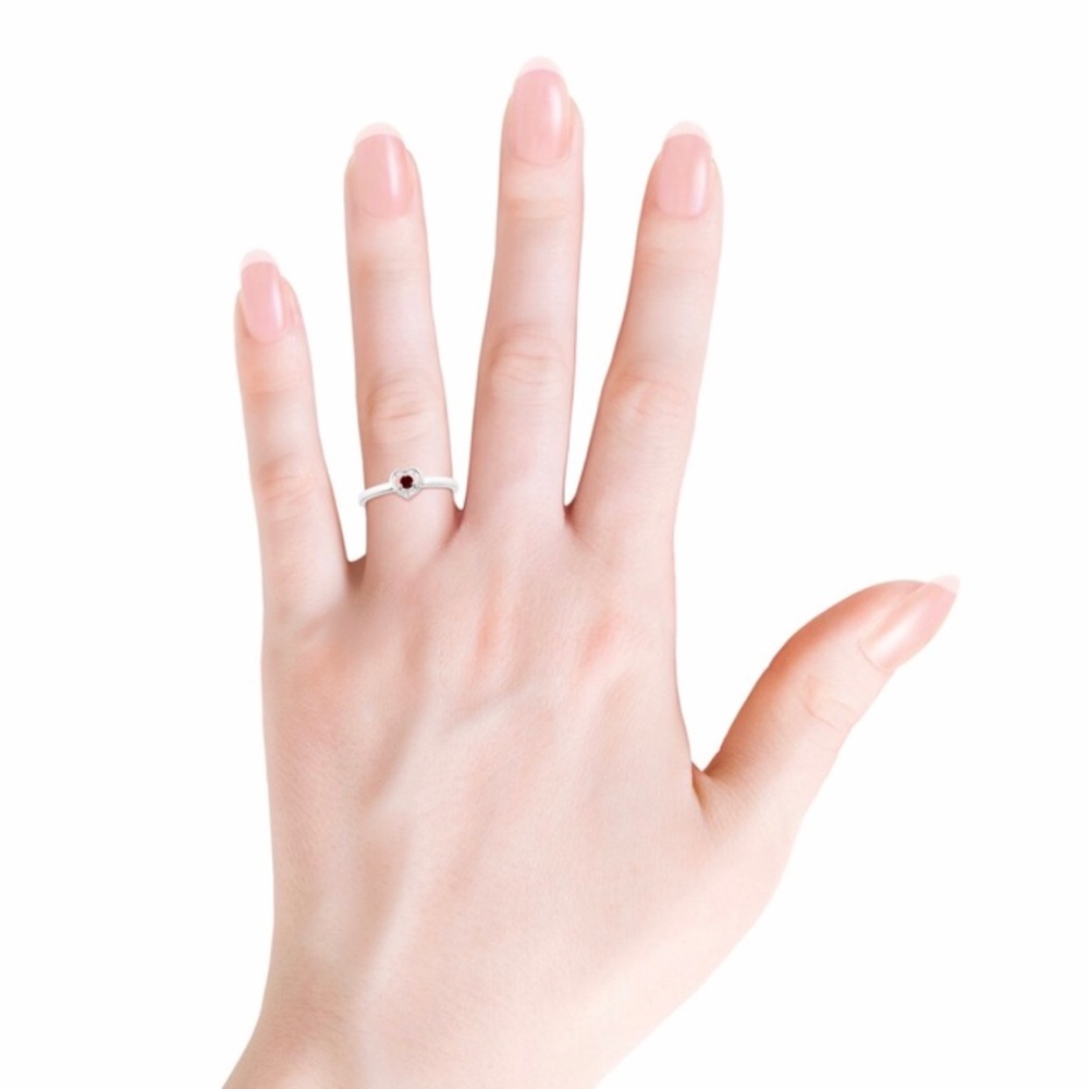 Ruby heart silver ring - Picture 3 of 15